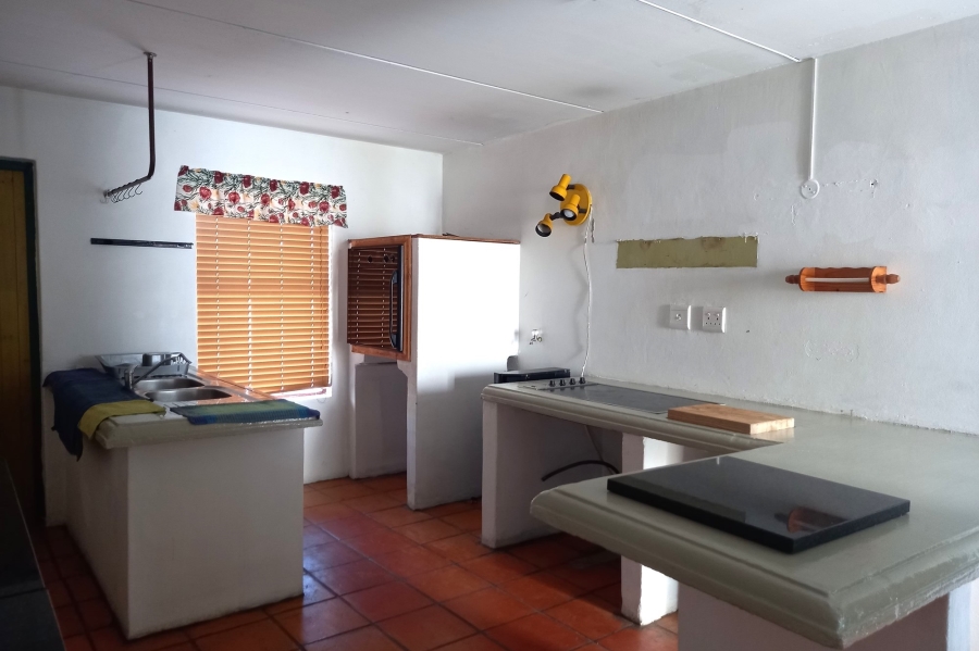 6 Bedroom Property for Sale in Jacobsbaai Western Cape